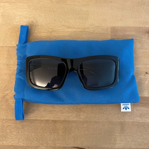 Adidas OR0090 Black Sunglasses, Polarized Smoke Lens, Unisex, Bag/Case included - Picture 2 of 14